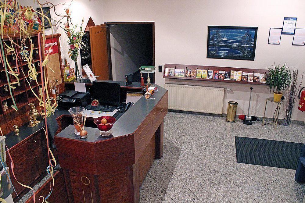 Pension Erlaa Wiedeń Zewnętrze zdjęcie